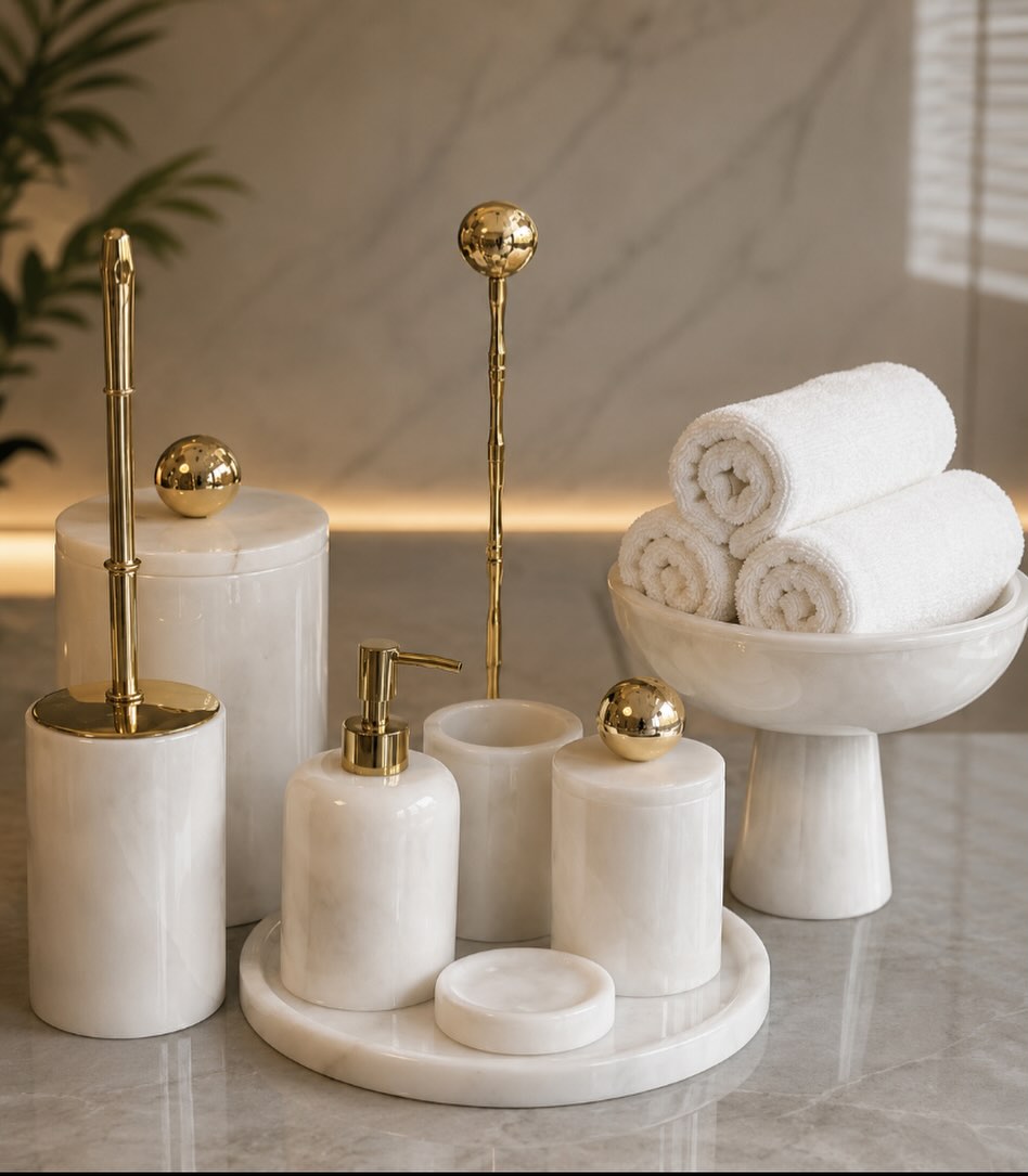 Gold Detaylı Beyaz Mermer Banyo Seti 8 parça