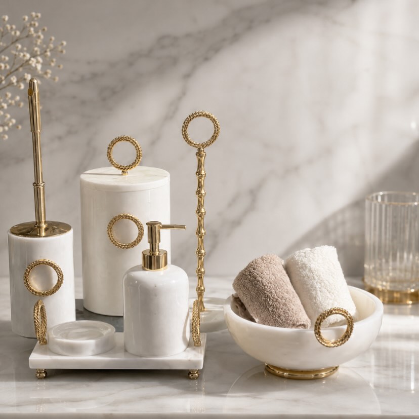 Gold Detaylı Beyaz Mermer Banyo Aksesuar Seti